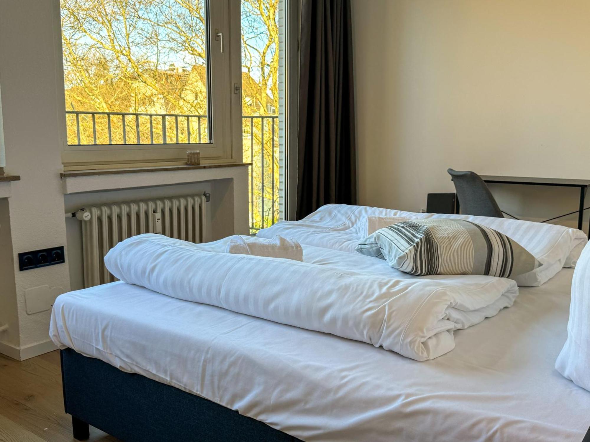 Apartment Duesseltal Messe 100Qm Düsseldorf Dış mekan fotoğraf