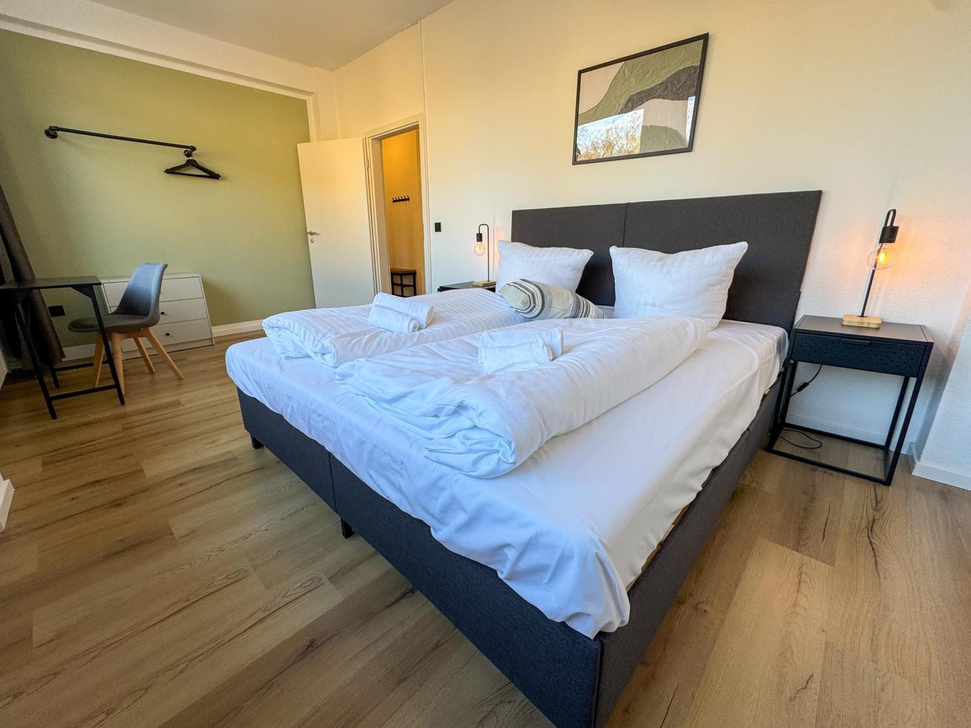 Apartment Duesseltal Messe 100Qm Düsseldorf Dış mekan fotoğraf